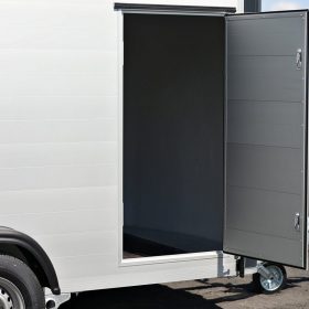 Debon Roadster C300 Box Van Trailer Aluminium + Side door