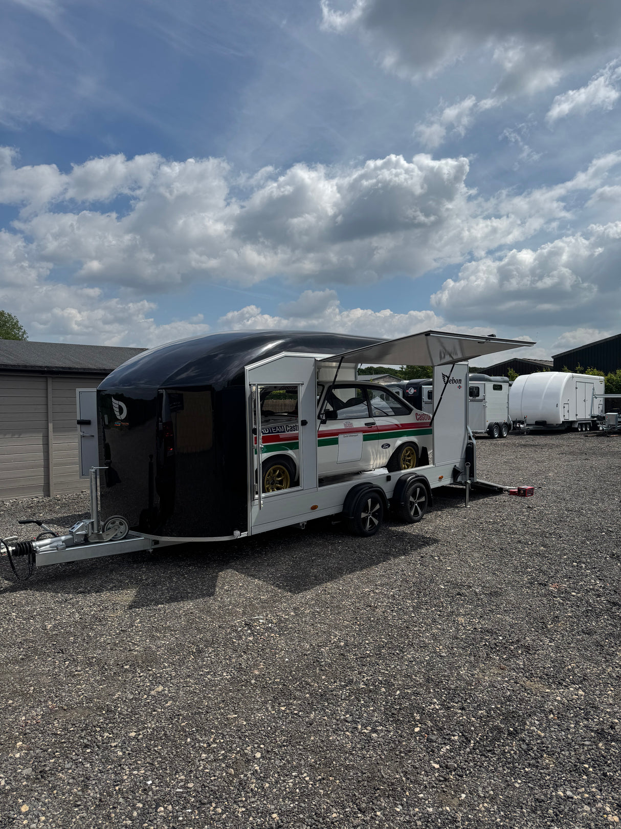 Debon Roadster C1000 Box Van Enclosed Vehicle Car Transporter Trailer 5.0m x 2.0m 3500Kg