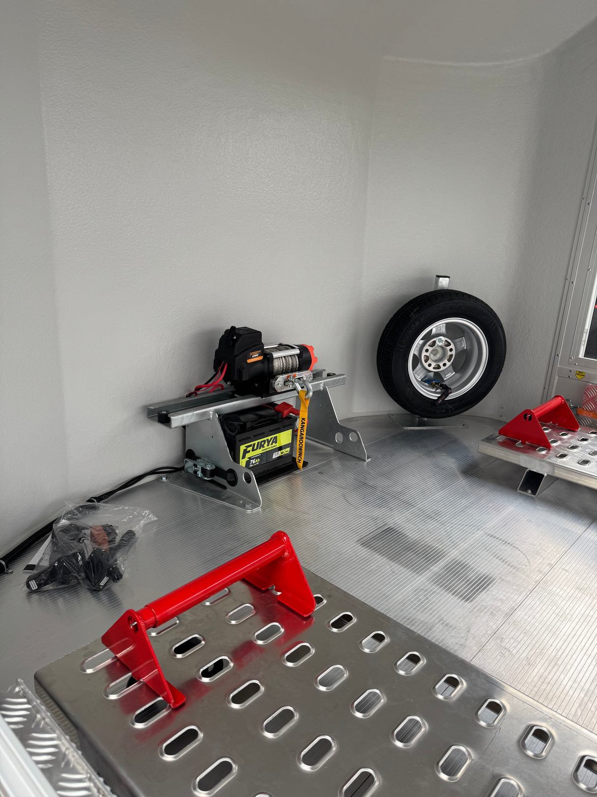 Debon Roadster C2000 Box Van Enclosed Car Transporter Trailer Grey