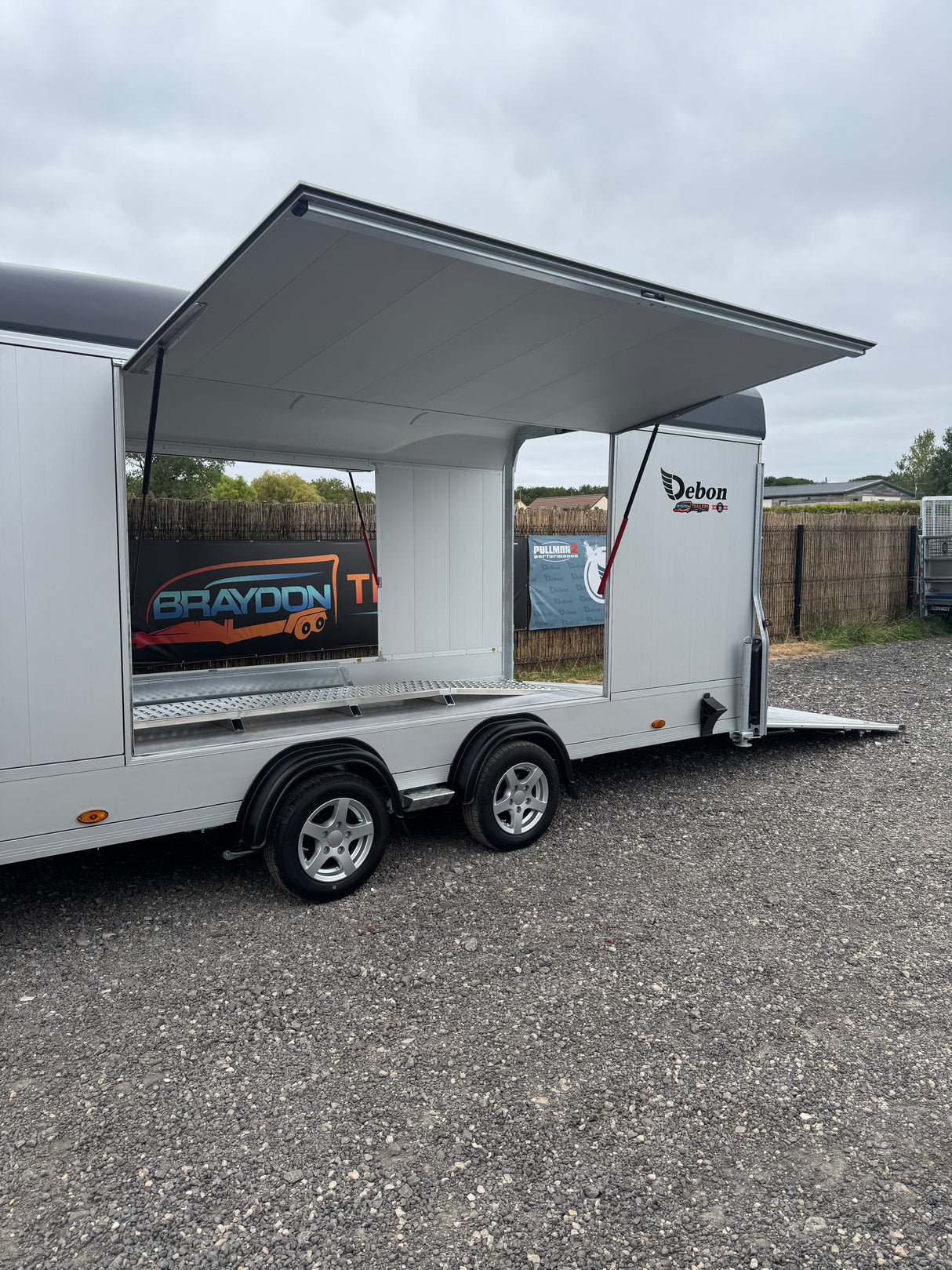 Debon Roadster C2000 Box Van Enclosed Car Transporter Trailer Grey