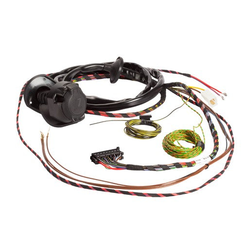 NISSAN JUKE (11/19on) & HYBRID (6/22on) 13PIN KIT — E747366