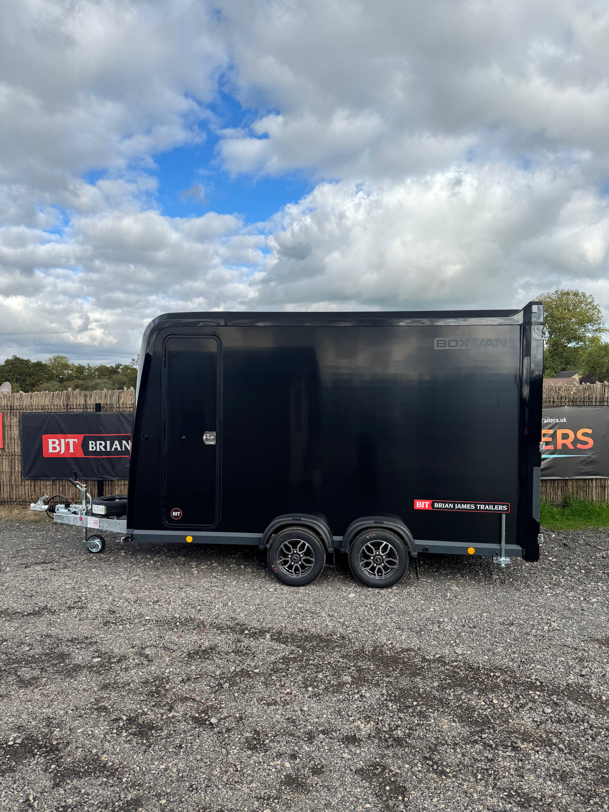Brian James Box Van Trailer 600-3518-27-2-12-B 3.5m x 1.8m 2700 Kg Split Ramp Door