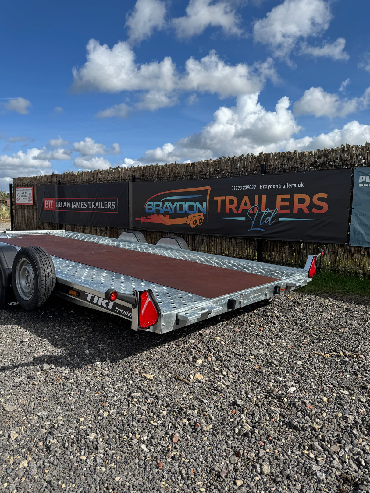 Tiki Auto 2850-DRB Car Transporter Trailer 5m x 2.09m 2850kg