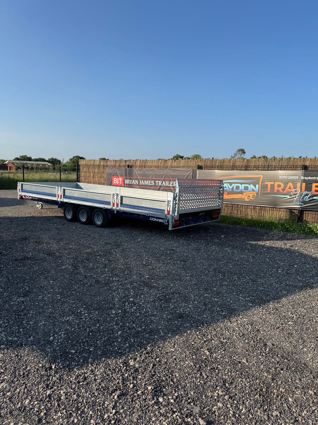 Brian James Connect Flatbed Trailer – 5.5m x 2.29m | 3.5T | Triple Axle | 10” Wheels 476-5522-35-3-10