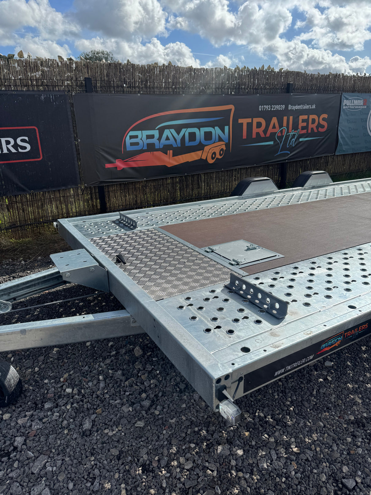 Tiki Auto 2850-DRB Car Transporter Trailer 5m x 2.09m 2850kg