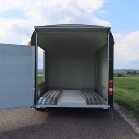 Debon Roadster C900 Box Van Trailer