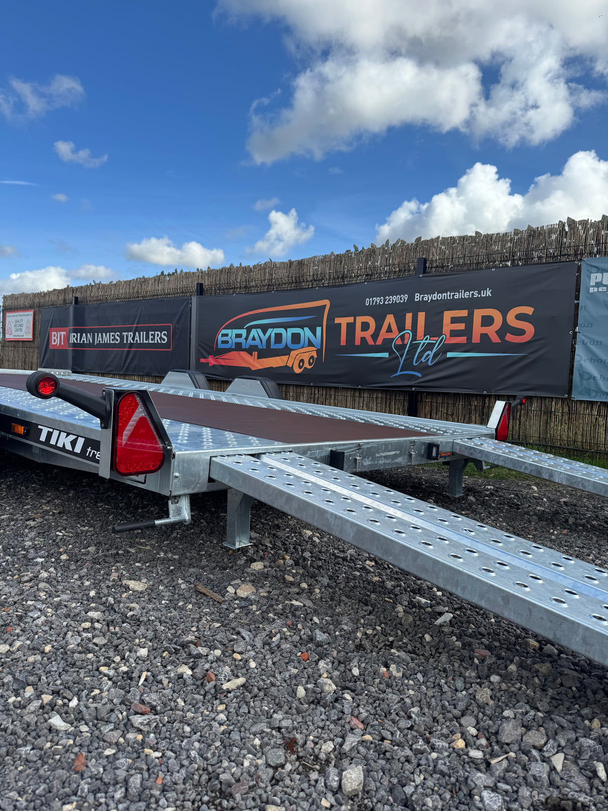 Tiki Auto 2850-DRB Car Transporter Trailer 5m x 2.09m 2850kg