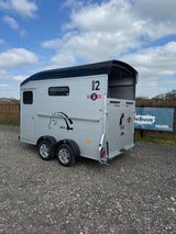 Cheval Liberte MAXI 2 Diagonal Loading Large Double Horse Trailer Herringbone With Built-in Tack Room