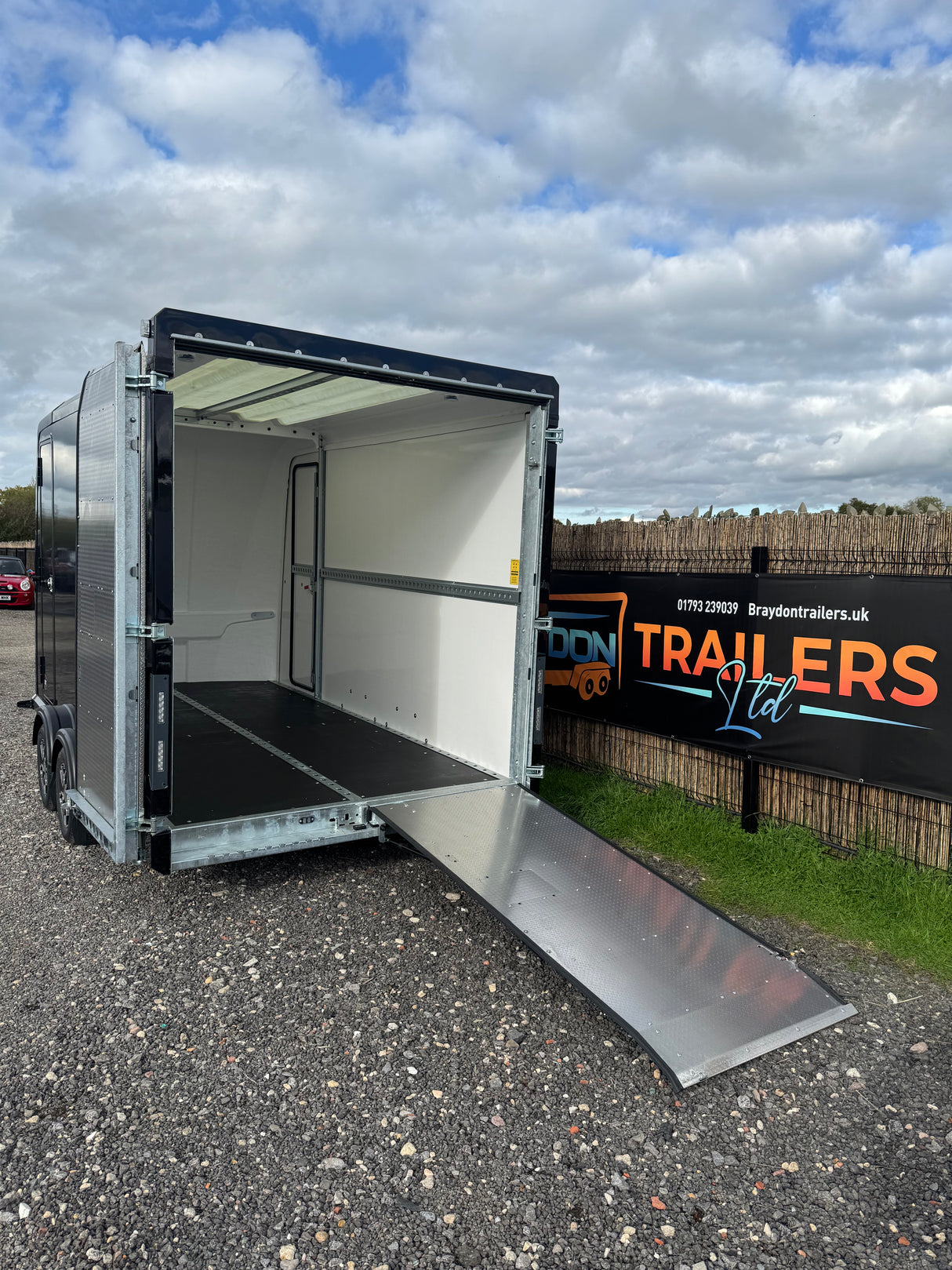 Brian James Box Van Trailer 600-3518-27-2-12-B 3.5m x 1.8m 2700 Kg Split Ramp Door