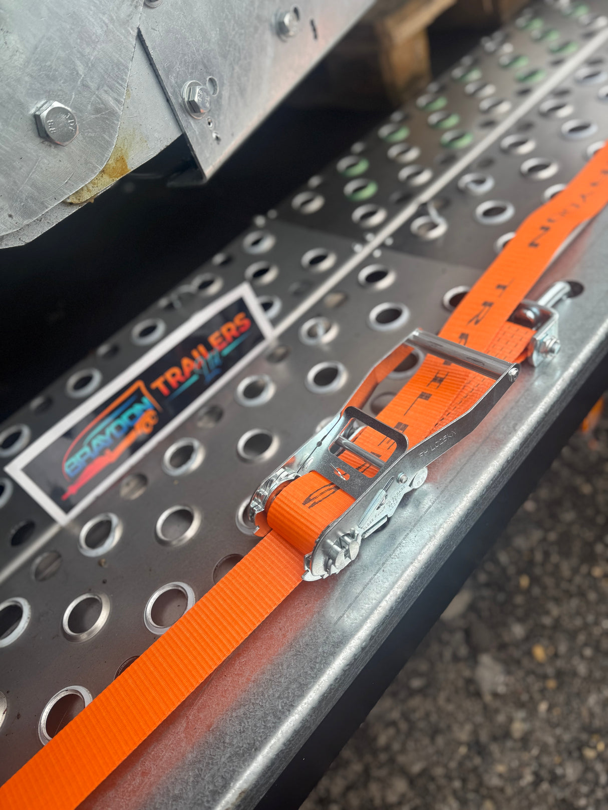 Sleeved Over Wheel Ratchet Strap With Swivel Hooks 3.5M x 50mm Strap Car Recovery Transports Straps