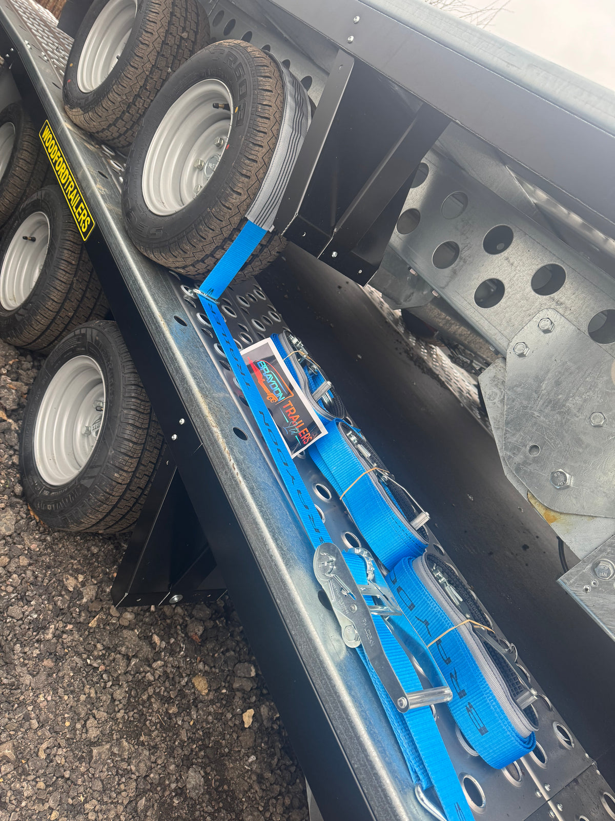 Using Wheel Strap Sleeved Over Wheel Ratchet Strap 3.5M x 50mm Strap Car Recovery Transp ...