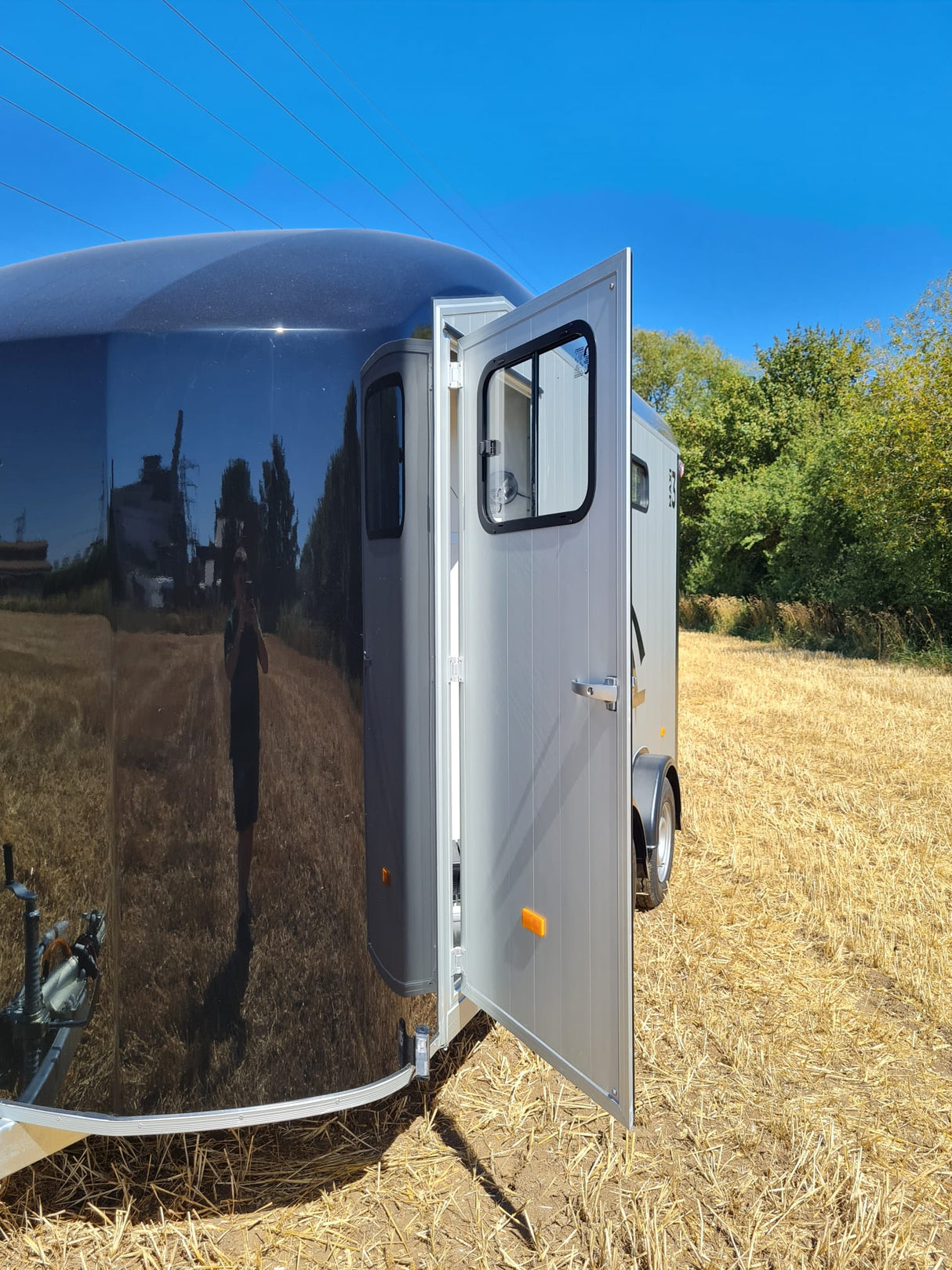 Cheval Liberte MAXI 3 Diagonal Loading Large Horse Trailer Herringbone With Built-in Tack Room