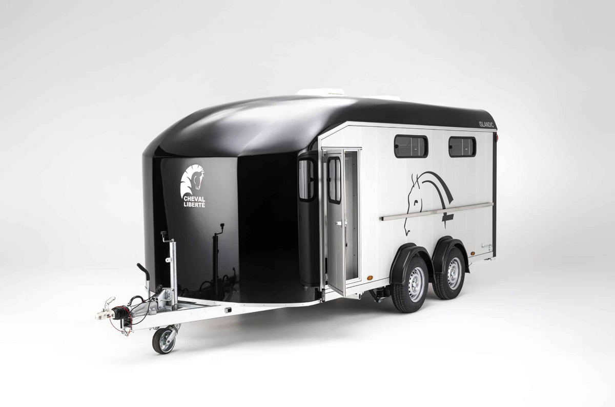 Cheval Liberte Islandic 5 or 6 Pony Herringbone Horse Trailer up to 14.2hh