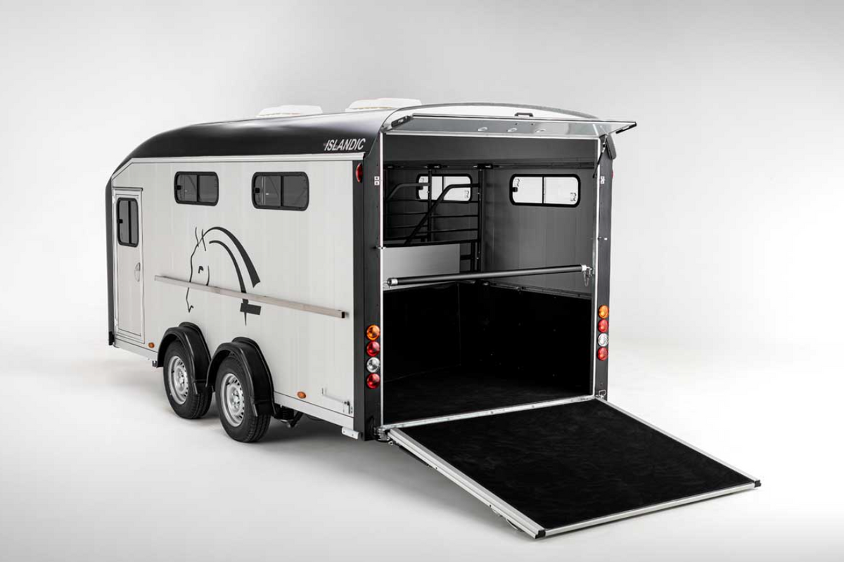 Cheval Liberte Islandic 5 or 6 Pony Herringbone Horse Trailer up to 14.2hh